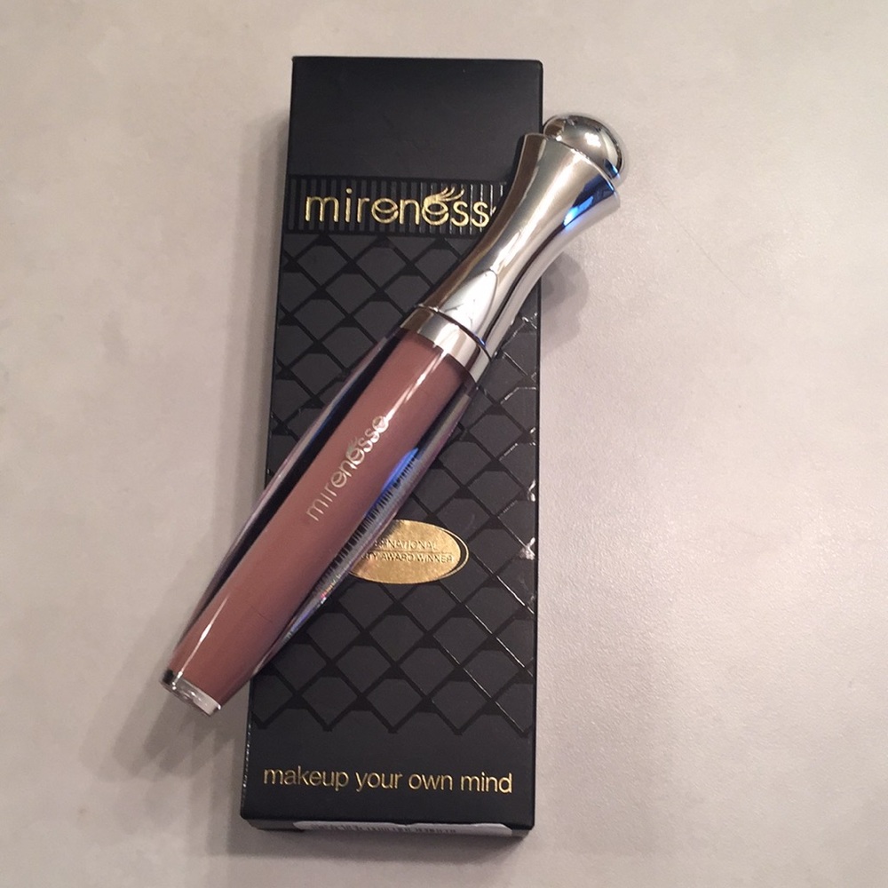 Mirenesse Velvet Lip Lift Moisture Shine Plumping